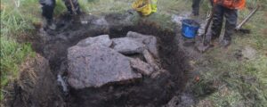 Descoberta Arqueológica Revela Tumba de quase 4.000 Anos em Dartmoor, Inglaterra